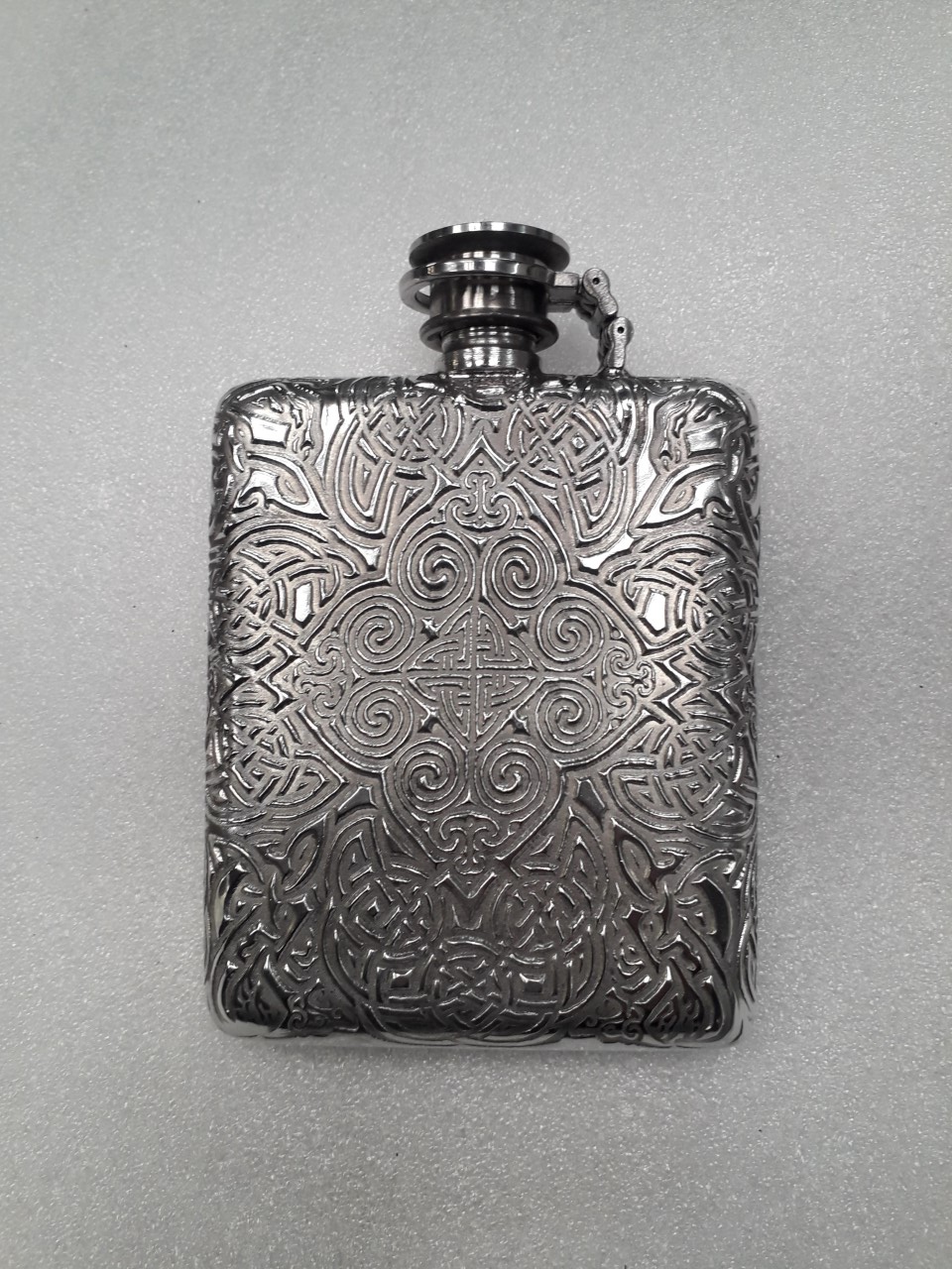 F135 5oz retro flask Icovalauna captive top (image for) F135 5oz retro flask Icovalauna captive top